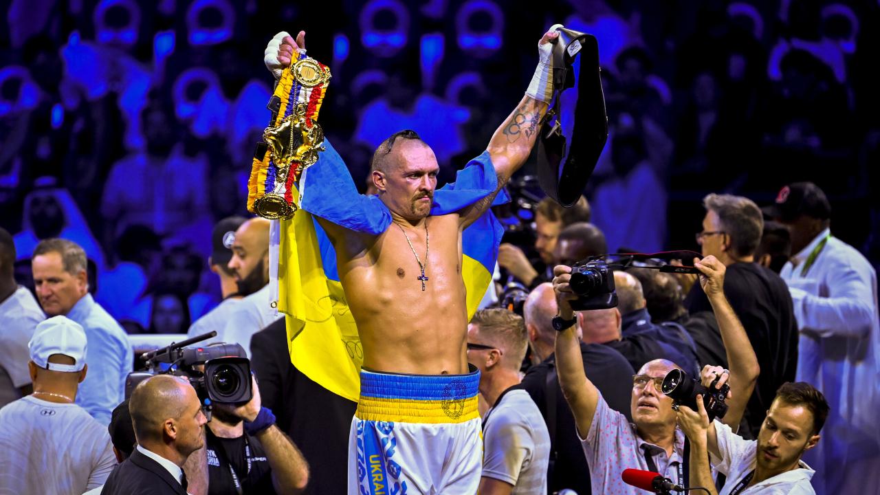 Oleksandr Usyk defeats Tyson Fury: Fight card results, analysis